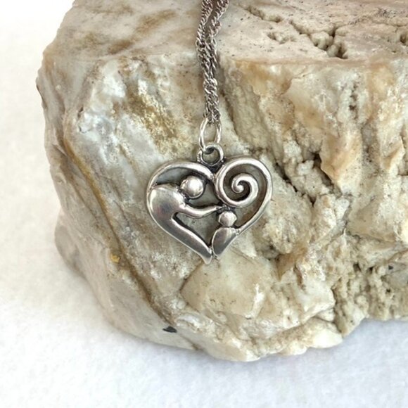 Sterling Silver 925 Mother & Child Scrollwork Heart Pendant Necklace 18" Chain - Picture 5 of 16